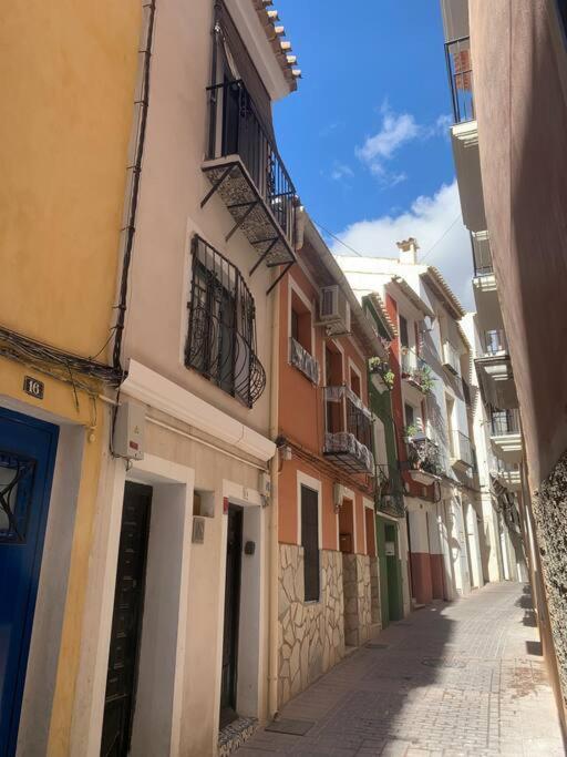 ויאחויוסה Preciosa Casa En Vilajoyosa Con Vistas Al Mar En Las Casas Colgantes Del Casco Antiguo מראה חיצוני תמונה