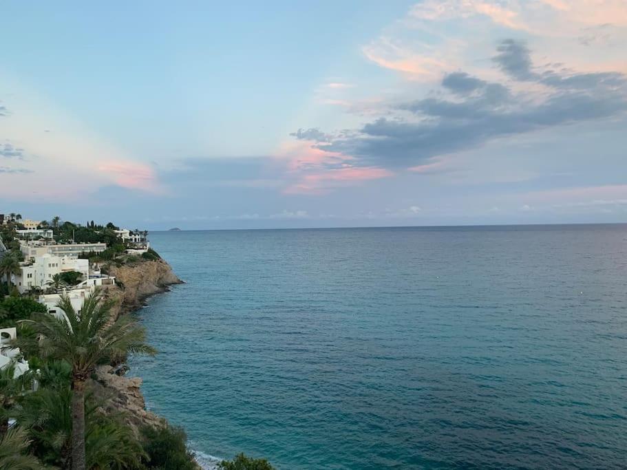 ויאחויוסה Preciosa Casa En Vilajoyosa Con Vistas Al Mar En Las Casas Colgantes Del Casco Antiguo מראה חיצוני תמונה